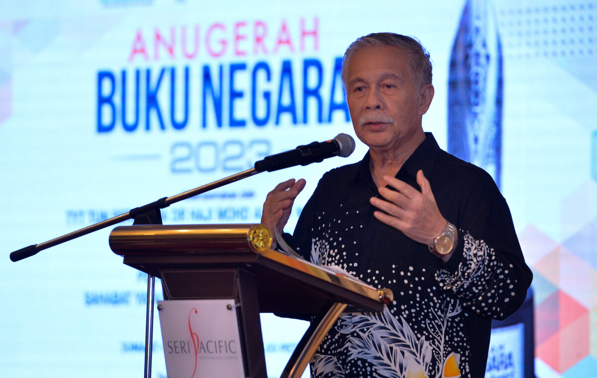 Tiga Buku Terbitan DBP Menerima Anugerah Buku Negara 2023